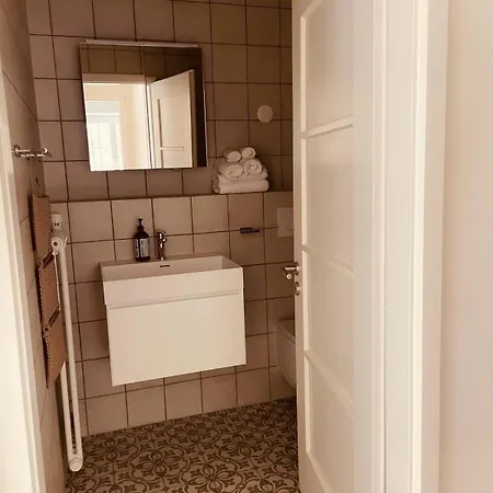Sophia Hotel *